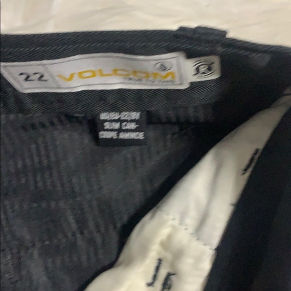 Volcom - Picture 4 of 9